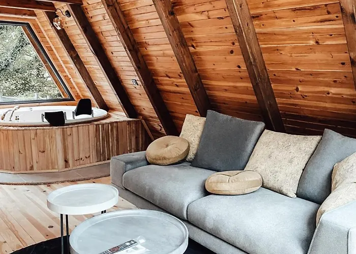 Loca * Сапанча