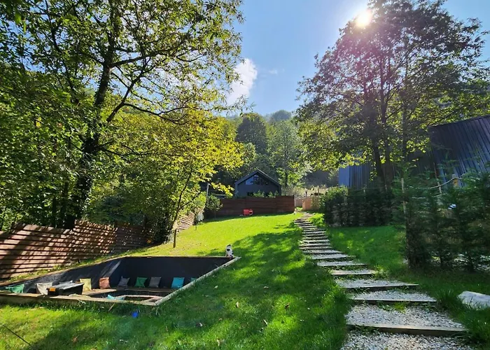 Проживание в семье Loca *